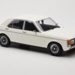 Ford Granada Mk1 Weiß MCG 1:18 - image 4 of 6