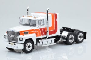 Ford LTL 9000 Weiß Rot Orange IXO 1:43