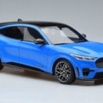Ford Mustang Mach-E GT Performance Blau Otto 1:18 OT414 Resin - image 4 of 6