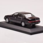 Ford Scorpio Schwarz Minichamps 1:43 - image 3 of 4