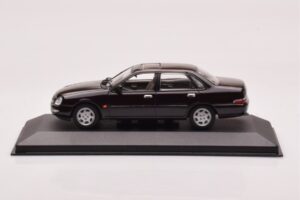 Ford Scorpio Schwarz Minichamps 1:43
