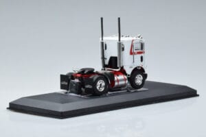 Freightliner COE Weiß IXO 1:43 TR128 Metall — Bild 2 von 6