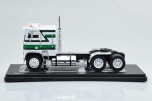 Freightliner FLA Weiß Grün IXO 1:43 TR149 Metall — Bild 2 von 4