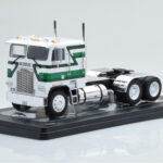 Freightliner FLA Weiß Grün IXO 1:43