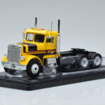 Freightliner FLC120 64T Gelb IXO 1:43 TR116