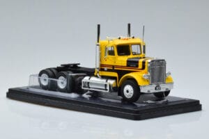 Freightliner FLC120 64T Gelb IXO 1:43 TR116 Metall — Bild 4 von 6