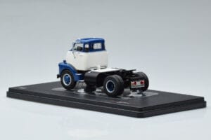 GMC 950 COE Blau Weiss IXO 1:43 TR150 Metall — Bild 5 von 6