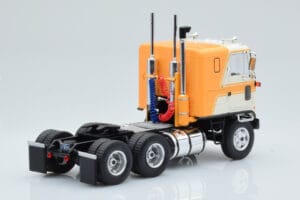 GMC Astro 95 Beige Weiß IXO 1:43 TR167 Metall — Bild 2 von 5
