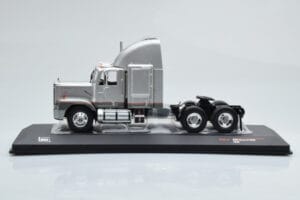 GMC General SBFA Silber IXO 1:43 TR166 Metall — Bild 3 von 6