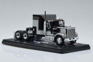 GMC General Silber Schwarz IXO 1:43 TR117 Metall — Bild 4 von 6