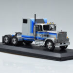 GMC General Silber IXO 1:43 TR079 - image 4 of 6