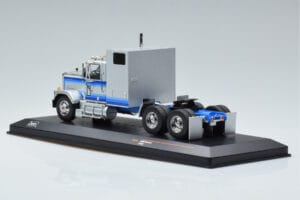GMC General Silber IXO 1:43 TR079 Metall — Bild 5 von 6