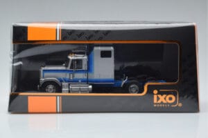 GMC General Silber IXO 1:43 TR079 Metall — Bild 6 von 6
