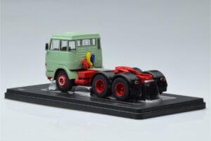 Henschel HS 19 TS Grün IXO 1:43 TR151 Metall — Bild 5 von 6