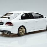 Honda Civic FD2 Type R Mugen Weiß Otto 1:18 OT941 Resin - image 2 of 6