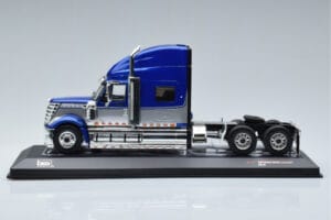 International Lonestar Blau IXO 1:43 TR118 Metall — Bild 3 von 6