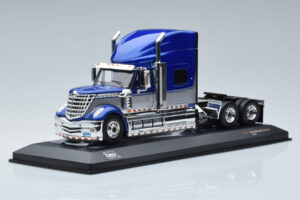 International Lonestar Blau IXO 1:43 TR118