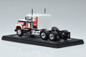 International Transtar 4300 Weiß IXO 1:43 TR153 Metall — Bild 5 von 6