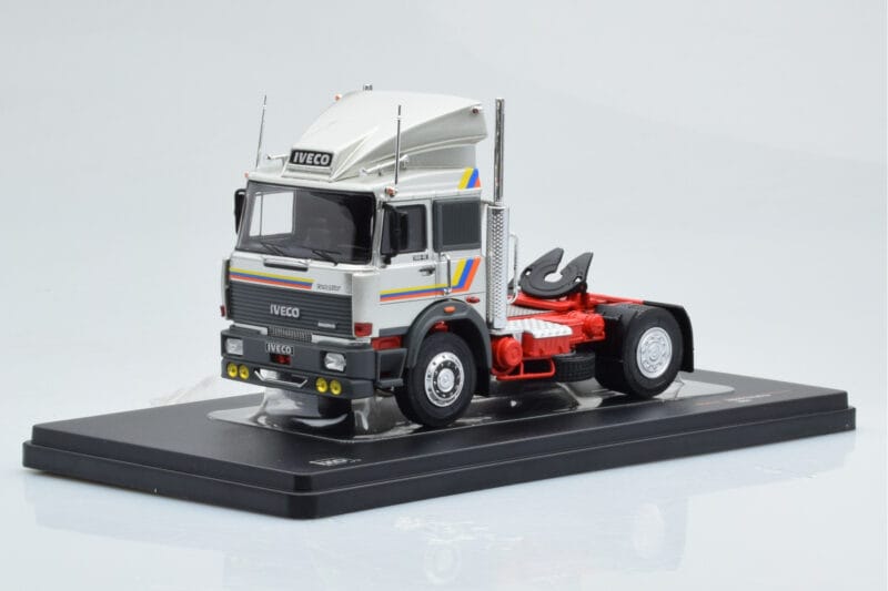 Iveco Turbo Star 190-42 Silber IXO 1:43