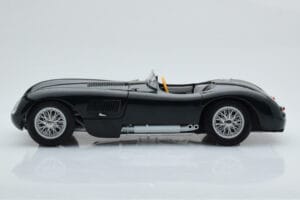 Jaguar C-Type Grün AUTOart 1:18 73500 Metall — Bild 5 von 8