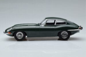 Jaguar E-Type Series 1 British Racing Grün KK-Scale 1:18 KKDC180431 Metall — Bild 3 von 6