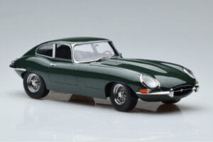 Jaguar E-Type Series 1 British Racing Grün KK-Scale 1:18 KKDC180431 Metall — Bild 4 von 6