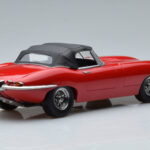 Jaguar E-Type Series 1 Roadster Rot KK-Scale 1:18 - image 2 of 6