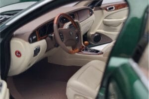 Jaguar XJ6 X350 Racing Grün Almost Real 1:18 810502 Metall — Bild 8 von 13