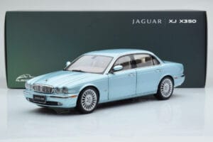 Jaguar XJ6 X350 Seafrost Hellblau Almost Real 1:18 810503 Metall — Bild 11 von 11
