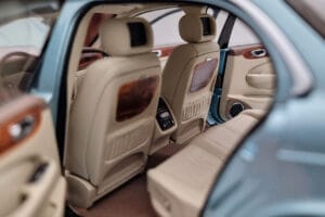 Jaguar XJ6 X350 Seafrost Hellblau Almost Real 1:18 810503 Metall — Bild 10 von 11