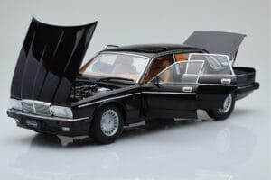 Jaguar XJ6 XJ40 Ebony Schwarz Almost Real 1:18 810543 Metall — Bild 2 von 11