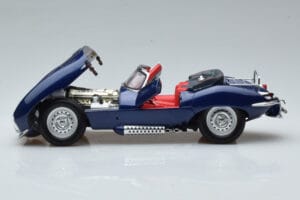Jaguar XKSS Blau AUTOart 1:18 73510 Metall — Bild 4 von 9