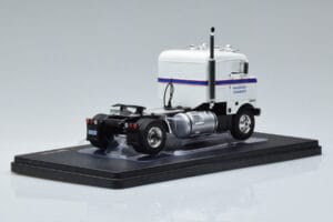 Kenworth Bullnose Ross Mackie Transport Weiß IXO 1:43 TR063 Metall — Bild 2 von 6