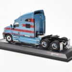 Kenworth T2000 Hellblau Rot IXO 1:43 - image 4 of 4