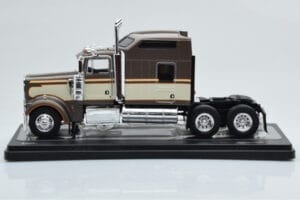 Kenworth W900 Braun IXO 1:43 TR145 Metall — Bild 2 von 4