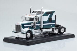 Kenworth W900 Grün Weiß IXO 1:43