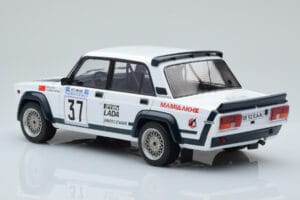 Lada 2105 VFTS #37 H. Ohu Rally Acropolis 1983 IXO 1:18 18RMC145 Metall — Bild 5 von 6