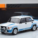 Lada 2105 VFTS Weiß IXO 1:18 - image 6 of 6