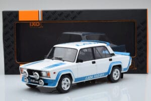 Lada 2105 VFTS Weiß IXO 1:18 18CMC144 Metall — Bild 6 von 6
