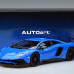 Lamborghini Aventador LP750-4 SV Blau AUTOart 1:18 74559 Komposit - image 8 of 8