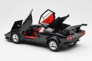 Lamborghini Countach LP 5000 Quattrovalvole Schwarz Kyosho 1:18 08320BK Metall — Bild 5 von 8