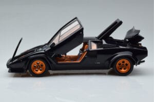 Lamborghini Countach LP500S Walter Wolf Dunkelblau Kyosho 1:18 08320D Metall — Bild 4 von 11