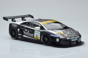 Lamborghini Gallardo LP600+ GT3 Reiter Engineering #24 N. Hayek / P. Kox ADAC GT Masters 2011 Minichamps 1:18 151111124 Metal — Bild 4 von 6