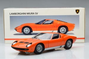 Lamborghini Miura SV Orange AUTOart 1:18 74542 Metall — Bild 8 von 8