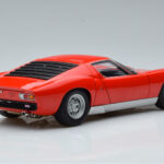 Lamborghini Miura SV Rot AUTOart 1:18 - image 3 of 8