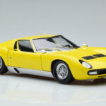 Lamborghini Miura SV Gelb Kyosho 1:18 - image 6 of 11
