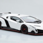 Lamborghini Veneno Weiß AUTOart 1:18 - image 6 of 8