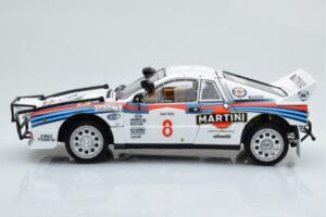Lancia 037 Martini #8 A. Bettega / M. Perissinot Safari Rally 1985 Kyosho 1:18 08306J Metall — Bild 5 von 8