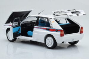 Lancia Delta HF Integrale 6 Weiß Kyosho 1:18 08344E Metall — Bild 3 von 8