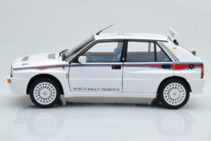 Lancia Delta HF Integrale 6 Weiß Kyosho 1:18 08344E Metall — Bild 5 von 8
